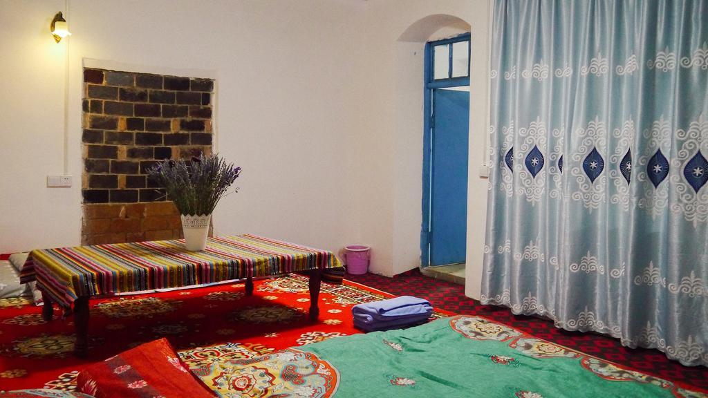 Dap Youth Hostel Turpan Ngoại thất bức ảnh